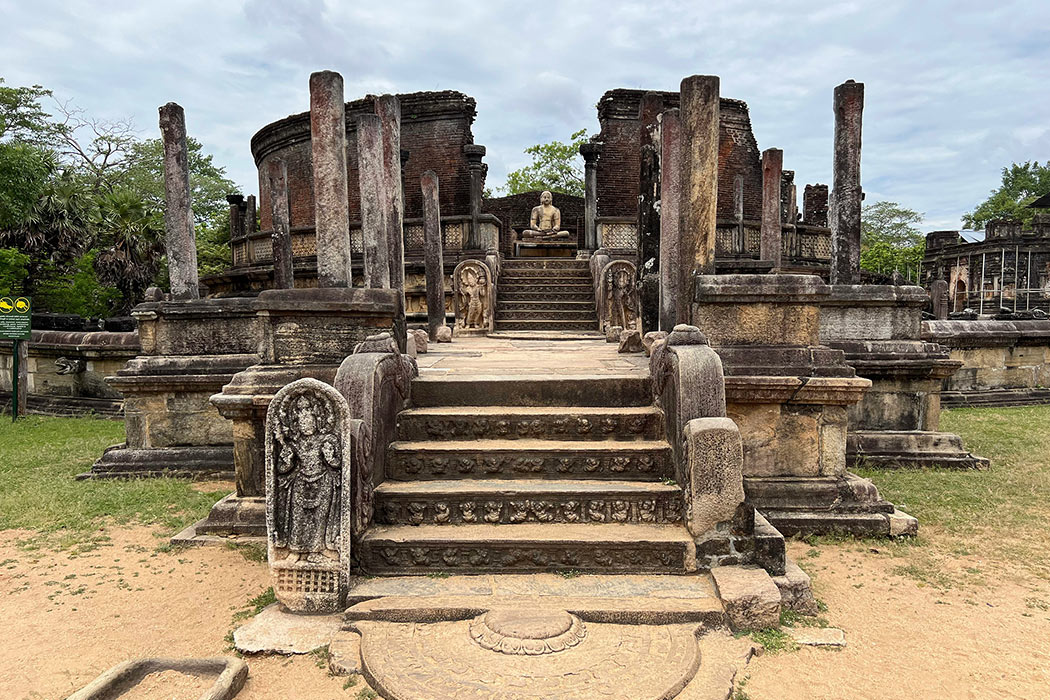 Sacred Sites of Polonnaruwa: Temples and Monuments You Can’t Miss