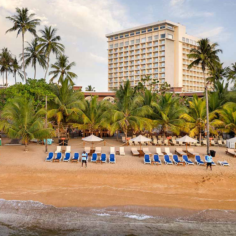 Exploring Unawatuna: Beaches, Water Sports & Cultural Experiences